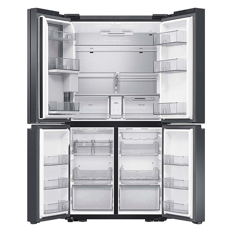 Clearance Samsung - 29 cu. ft. Smart 4-Door Flex™ Refrigerator with Family Hub™ and Beverage Center in Black Stainless Steel